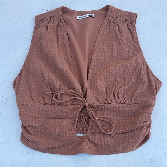 Abercrombie & Fitch Top - Picture 1 of 3